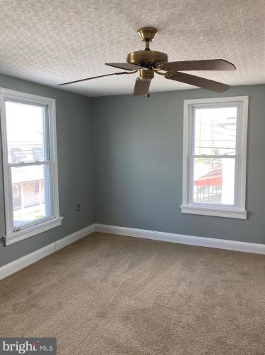 49 Jury St, Highspire PA  17034-1010 exterior