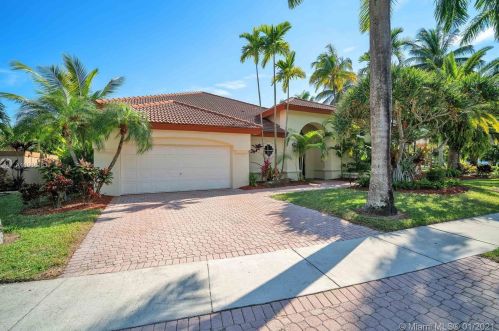 1021 156th Ave, Hollywood, FL 33027-2257
