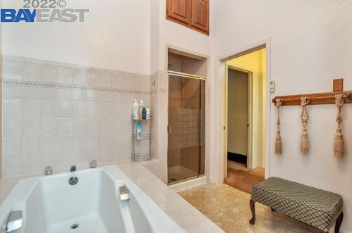 1231 Adeline St, Oakland CA 94607-2810 exterior