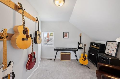 322 Sixth Ave, New Rochelle NY  10803-1605 exterior