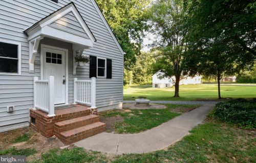 241 Forest Lane Rd, Fredericksburg VA  22405-3182 exterior