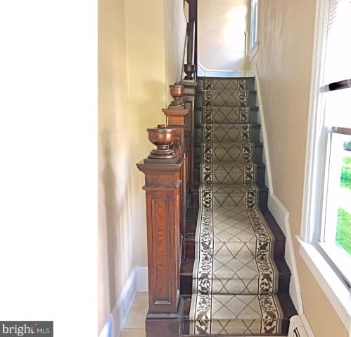 2793 Main St, Trenton NJ  08648-1037 exterior