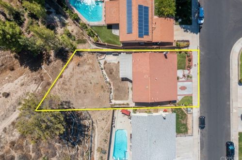 29000 Gladiolus Dr, Santa Clarita CA  91387-1828 exterior