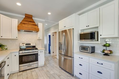 125 Gladstone St, San Dimas CA 91773-1828 exterior