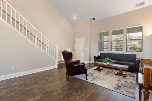 915 Mayport Dr, West Pittsburg CA  94565-4494 exterior