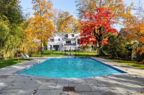 60 Winslow Rd, White Plains, NY 10606-3713
