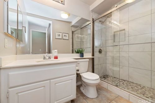 27560 Nellie Ct, Temecula CA  92591-2846 exterior