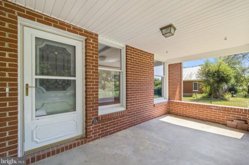 12904 Free St, Nokesville VA  20181-2221 exterior