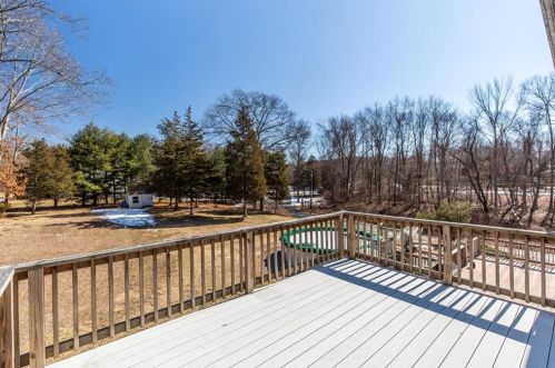 33 Hopkins Ave, Providence RI 02919-1505 exterior