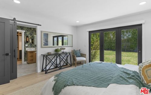 5254 Buffalo Ave, Van Nuys CA  91401-5929 exterior