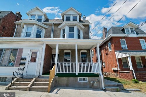 612 Dekalb St, Norristown PA  19401-3944 exterior