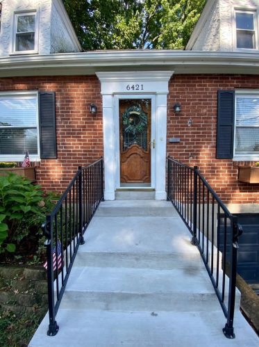6421 Girard Ave, Cincinnati, OH 45213-1223