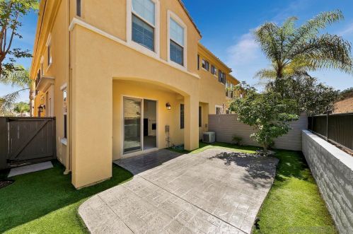 2748 Bellezza Dr, San Diego, CA 92108-6745
