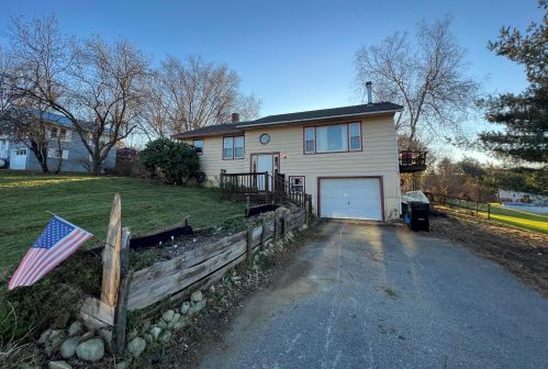 23 Webster Ave, Unity, NH 03743-4509