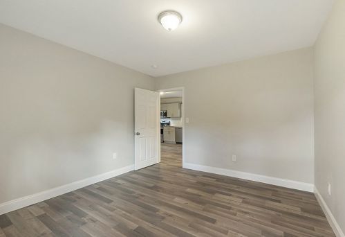 34 Stoughton Ave, Webster MA  01570-2340 exterior