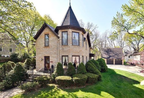 317 2nd St, Faribault, MN 55021-5307