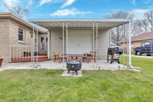 4406 Van Beck Ave, Milwaukee WI 53207-4458 exterior