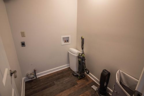 2424 Parnell Ave, Milwaukee WI 53221-4253 exterior