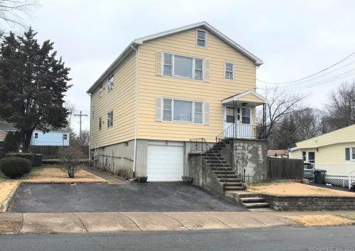 302 Goldenrod Ave, Bridgeport, CT 06606-3428
