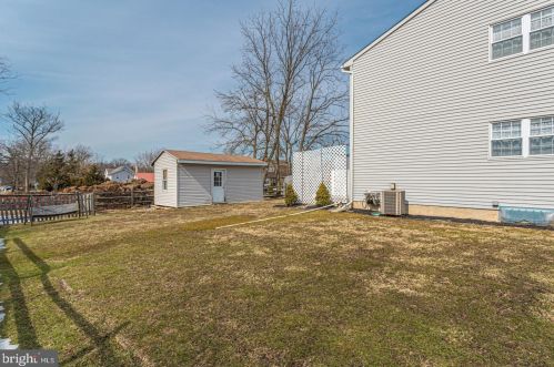 722 Girard Ave, Lansdale PA 19446-5266 exterior