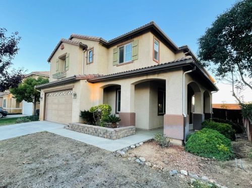 37245 Parkway Dr, Beaumont CA  92223-8104 exterior