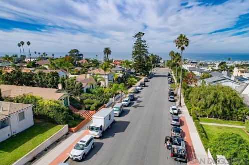 4421 Del Monte Ave, San Diego CA  92107-3607 exterior