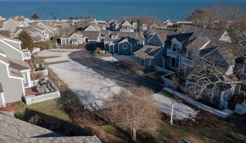 23 Flying Cloud Cir, Mashpee MA 02649-4708 exterior