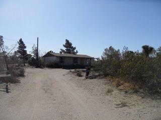 11267 Wagon Wheel Rd, Victorville, CA 92392-1507