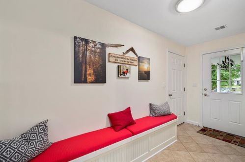 434 Quidnessett Rd, North Kingstown RI  02852-1500 exterior