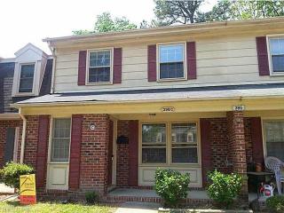 396 Circuit Ln, Newport News VA  23608-2925 exterior