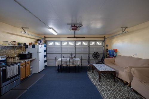 306 Ravenwood Way, Lodi CA  95240-7839 exterior