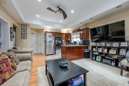 375 Verazzano Ave, Copiague, NY 11726-1710