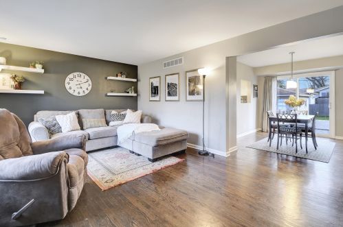 4945 Terry Ave, Milwaukee, WI 53223-3145