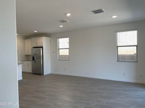 9312 Devonshire Ave, Phoenix AZ  85037-2017 exterior