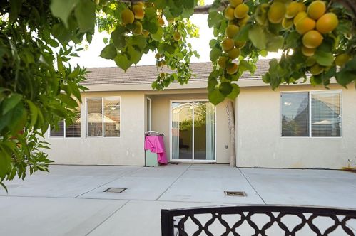 530 Vina Ct, Livingston CA  95334-9111 exterior