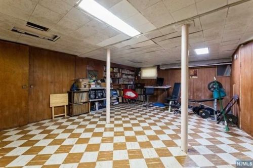 974 Garrison Ave, Teaneck NJ  07666-2619 exterior