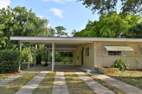 160 Naranja Ave, Fort Pierce, FL 34983-2133