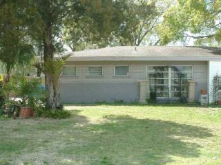 3648 Roxane Blvd, Sarasota, FL 34235-8137