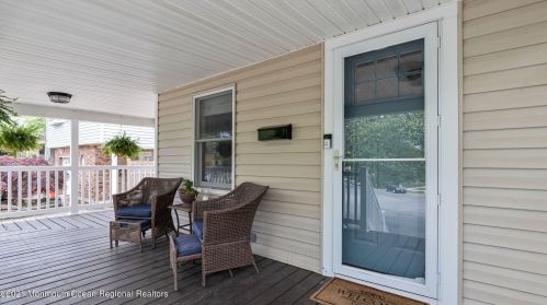 841 Central Ave, Tinton Falls, NJ 07712-5732