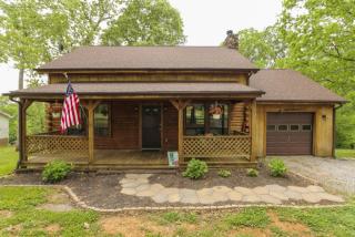 225 Gip Manning Rd, Clarksville, TN 37042-6909