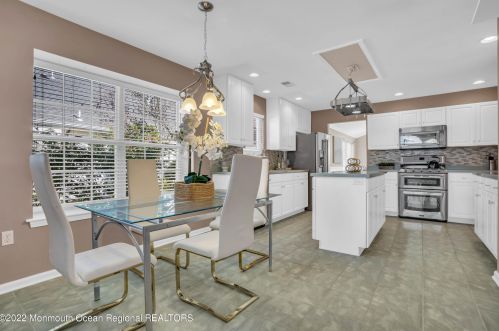 149 Skyline Dr, Lakewood NJ  08701-5737 exterior