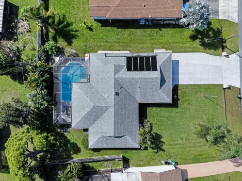1626 Holiday Rd, Fort Pierce, FL 34952-5474