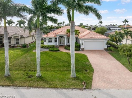 2902 25th St, Cape Coral, FL 33914-3803