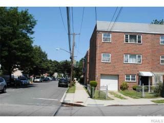 2151 Nereid Ave, Bronx, NY 10466-1126