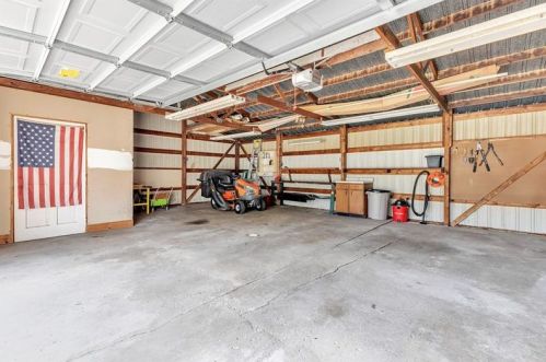 421 Pleasant Hl Rd, Hookstown PA  15050-1516 exterior
