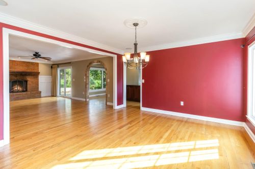 817 Rosewood Dr, Covington KY 41017-1385 exterior