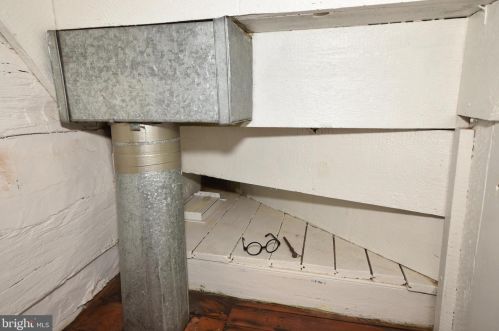 6745 Fayette St, Haymarket VA  20169-2916 exterior