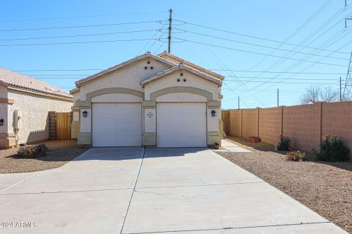 24615 35th Dr, Glendale, AZ 85310-4320
