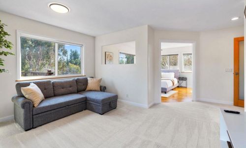 1322 Hamilton Ln, Escondido CA  92029-4316 exterior