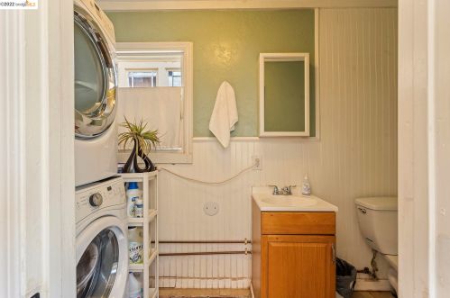 2350 109, Oakland CA  94603-4115 exterior